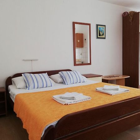 Apartments Nada - 100 M From Beach Kali Kültér fotó